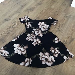 Floral off shoulder circle dress